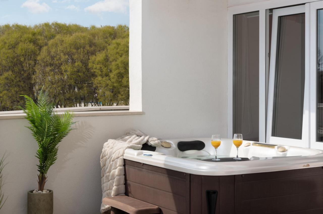 Glow Luxury Apartment With Terrace And Jacuzzi Split Extérieur photo